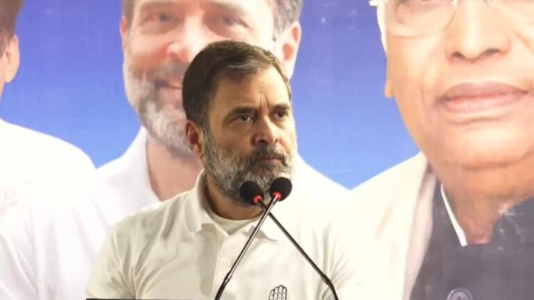 दिल्ली में राहुल गांधी की रैली:                                                            मोदी और केजरीवाल पर जोरदार हमला