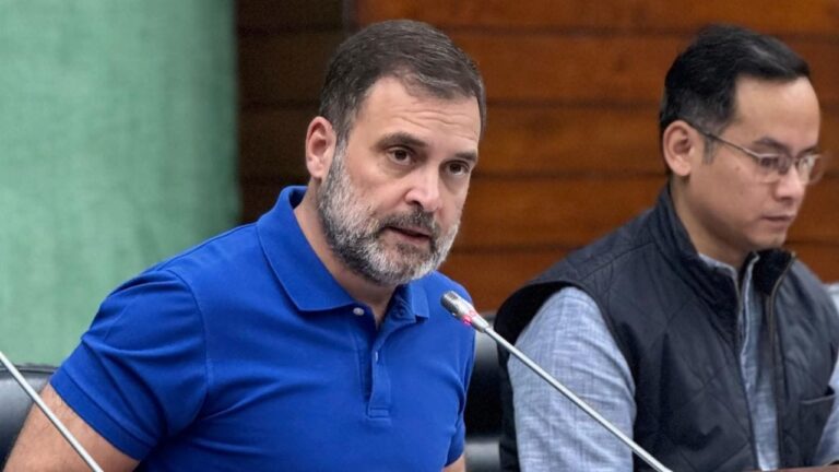 राहुल गांधी के खिलाफ असम में FIR दर्ज,                                     कांग्रेस मुख्यालय के उद्घाटन समारोह में दिया था बयान, क्या है पूरा मामला जानिए?