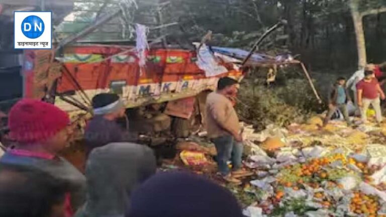 कर्नाटक के येल्लापुर में बड़ा हादसा:                                                             ट्रक खाई में गिरने से 8 लोगों की मौत, 10 घायल
