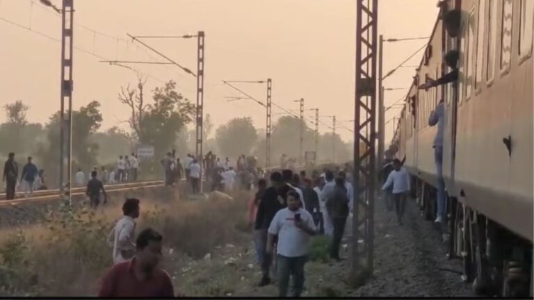 महाराष्ट्र के जलगांव में हुए दर्दनाक रेल हादसा का पता चला कारण, अफवाह ने ली 13 लोगों की जान, जानिए पूरा मामला