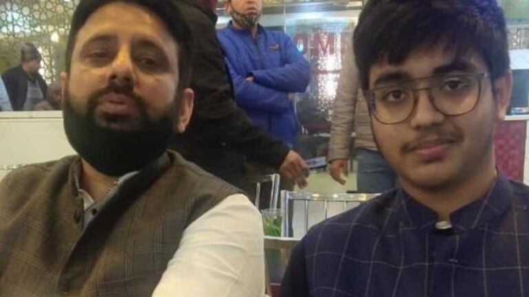 AAP विधायक के बेटे की बाइक जब्त, पुलिस ने लगाया 20 हजार का जुर्माना, पुलिस से बहस के बाद बाहर आया मामला
