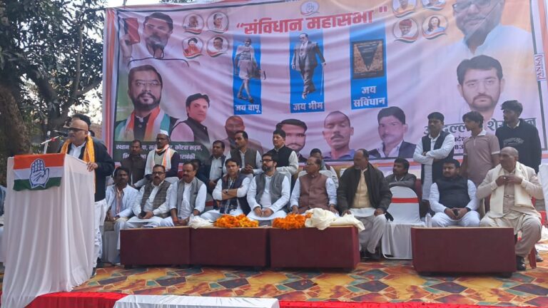 यूपी कांग्रेस मुख्यालय में कर्पूरी ठाकुर जी की जयंती पर कांग्रेस ने अर्पित की श्रद्धांजलि