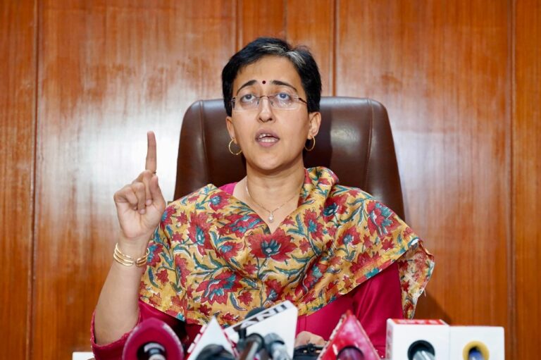 आम आदमी पार्टी की नेता आतिशी ने बीजेपी पर सीधा निशाना,कहा भाजपा सरकार का बजट नहीं रहा ऐतिहासिक