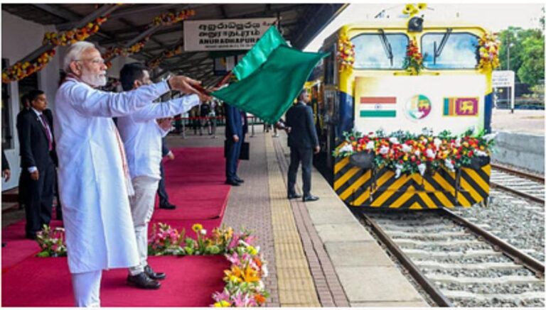 प्रधानमंत्री मोदी ने श्रीलंका में महो-अनुराधापुरा रेलवे लाइन का किया शुभारंभ,पड़ोसी देशों के विकास में अहम भूमिका निभा रहा भारत