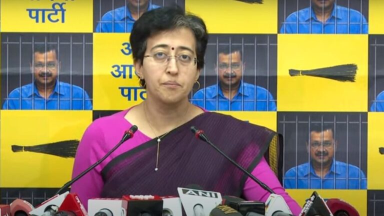 भाजपा की दिल्ली सरकार की नाकामी पर आम आदमी पार्टी का हमला: “पानी और सीवर की व्यवस्था पूरी तरह से खराब”