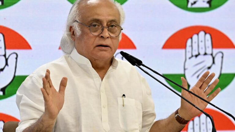 जयराम रमेश ने अमित शाह पर बोला हमला, बोले- शाह का कश्मीर और मणिपुर में शांति का दावा निराधार