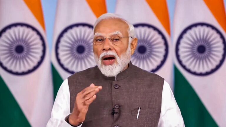 कोरोना मामलों में वृद्धि के बीच पीएम मोदी से मुलाकात से पहले मंत्रियों के लिए RT-PCR टेस्ट अनिवार्य
