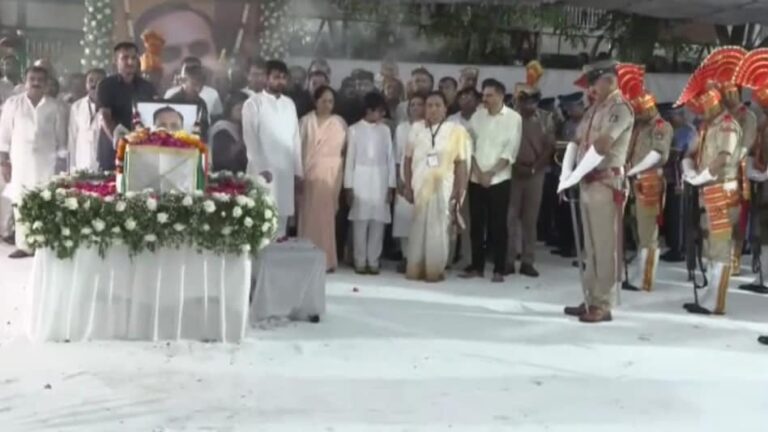 Former Gujarat CM Vijay Rupani Cremated with Full State Honours, Amit Shah and Top Leaders Pay Tribute