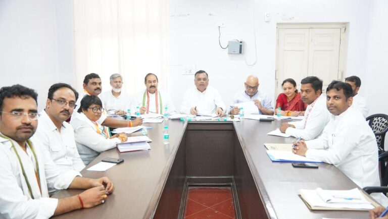 कांग्रेस ने 2027 यूपी विधानसभा चुनाव के लिए शुरू की रणनीतिक तैयारी, जिला संगठनों को मिलेगी निर्णायक भूमिका