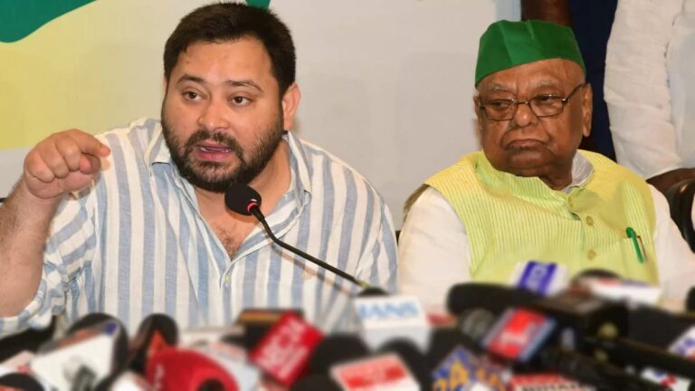 तेजस्वी यादव का प्रधानमंत्री मोदी और सीएम नीतीश पर तीखा हमला-राजद नेता बोले, हमें पॉकेटमार पीएम और अचेत सीएम नहीं चाहिए