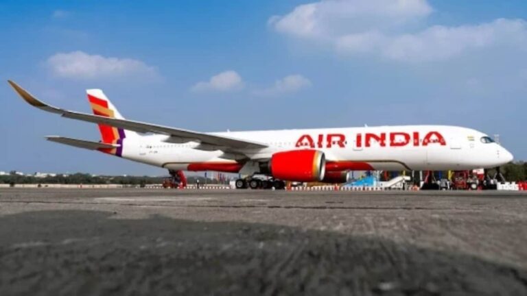 DGCA की सख्ती, एयर इंडिया के तीन वरिष्ठ अधिकारी क्रू शेड्यूलिंग से हटाए गए