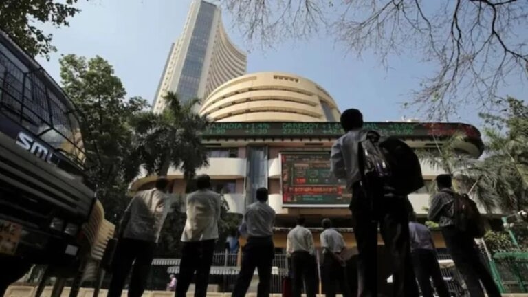 सोमवार को शेयर बाजार में गिरावट: सेंसेक्स 452 अंक टूटा, बैंकिंग और ऑटो शेयरों पर दबाव, बाजार की सुस्त शुरुआत और गिरावट का सिलसिला