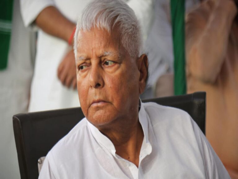 बिहार में वोटर लिस्ट वेरिफिकेशन पर सियासी संग्राम, मामला सुप्रीम कोर्ट पहुंचा, चुनाव से पहले वोटर लिस्ट संशोधन पर बवाल