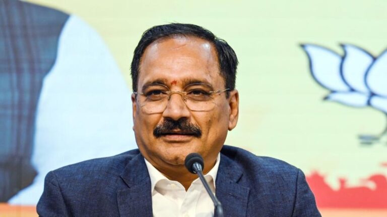Rekha Gupta Government Temporarily Suspends Ban on Old Vehicles After Public Outcry