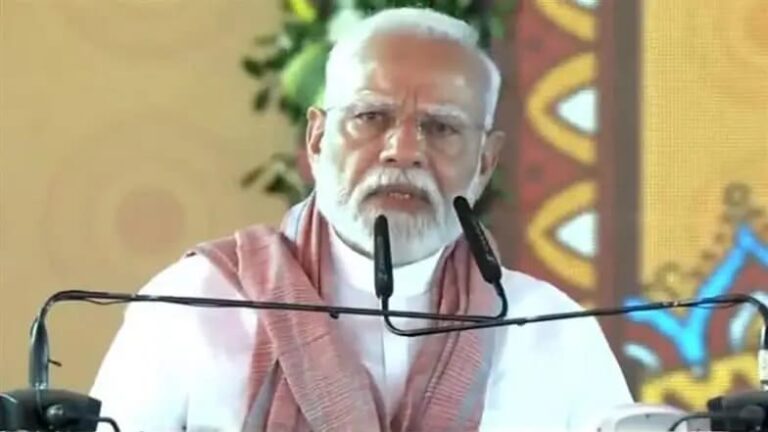 रोज़गार मेला,.पीएम मोदी ने वितरित किए 51,000 से अधिक नियुक्ति पत्र, 16वें संस्करण का आयोजन 47 स्थानों पर, पीएम मोदी नेवीडियो कॉन्फ्रेंसिंग के जरिए किया संबोधन
