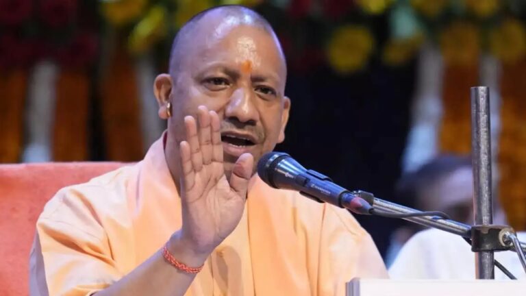 एक जिला, एक उत्पाद’ से चीन को टक्कर, युवा कॉन्क्लेव में योगी की जोरदार बात “कॉन्क्लेव में CM ने दिखाई CM-YUVA और ODOP की दिशा”