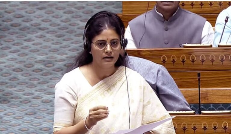 पानी में घुलनशील उर्वरकों के लिए भारत का चीन पर बढ़ता भरोसा, आपूर्ति में बाधा बनी चिंता