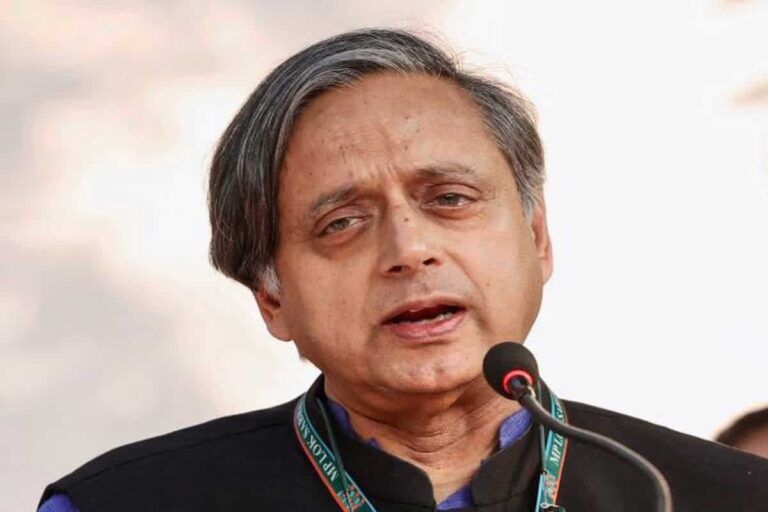 शशि थरूर ने ग्रुप कैप्टन शुभांशु शुक्ला की है सराहना , लोकसभा चर्चा से विपक्ष रहा अलग जानें क्या कुछ कहा