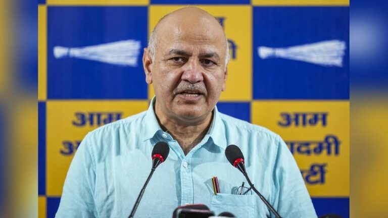 PM की डिग्री पर सवाल उठते ही सौरभ भारद्वाज के घर ED का छापा, मनीष सिसोदिया का भाजपा पर हमला