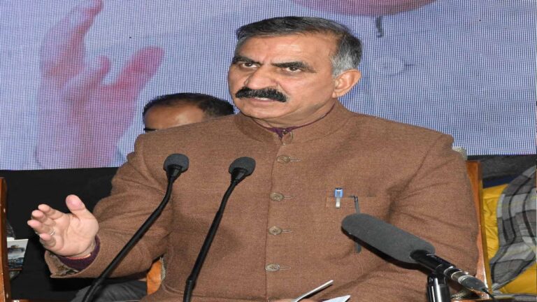 हिमाचल सरकार ने किया स्पष्ट, आउटसोर्स कर्मचारियों को नियमित करने की कोई नीति फिलहाल नहीं है विचाराधीन