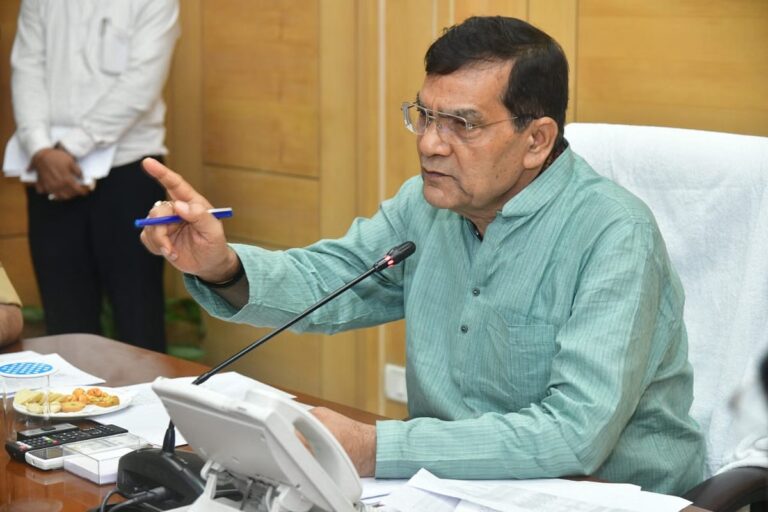 मुरादाबाद बिजली कटौती मामला में ऊर्जा मंत्री के आदेश पर 4 निलंबित अधिकारी हुए बहाल, जेई सहित अभियंता संघ को हाईकोर्ट से मिली राहत