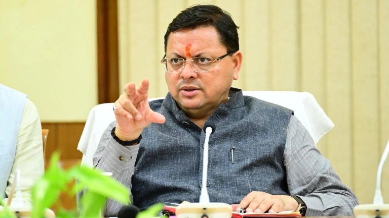 UKSSSC पेपर लीक पर धामी की ‘सीधी परीक्षा’ आंदोलन की आग में तपे, CM पुष्कर सिंह धामी ने किया CBI जांच का ऐलान”