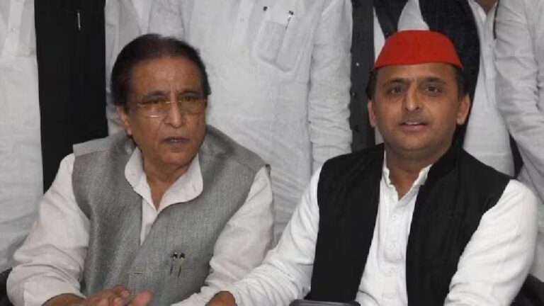 रामपुर में ऐतिहासिक बैठक, अखिलेश यादव और आजम खां एक साथ क्या हो रहा है सपा में नए सिरे से गठबंधन?