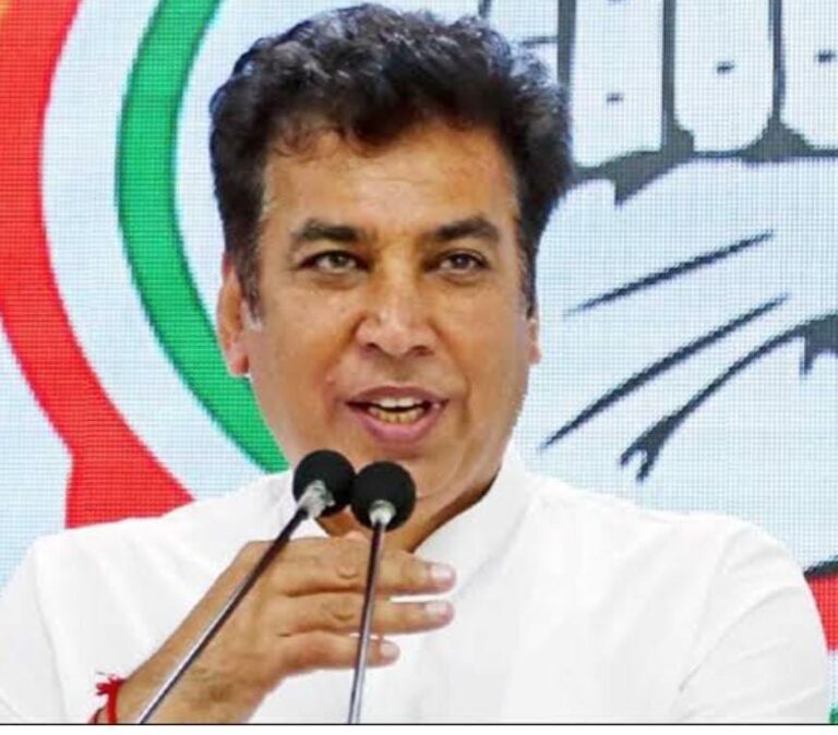Delhi Congress Launches Signature Campaign Against ‘Vote Theft’ RWAs Urged to Join Fight for Democracy says Devender Yadav