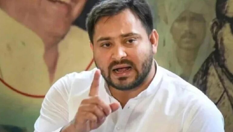तेजस्वी का पलटवार चुनाव आते ही याद आता है केस, लड़ाई कोर्ट में लड़ेंगे जानें क्या कुछ कहा