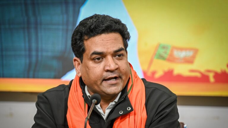 दिल्ली में यमुना घाट पर भव्य छठ पूजा की तैयारी, मंत्री कपिल मिश्रा ने किया निरीक्षण