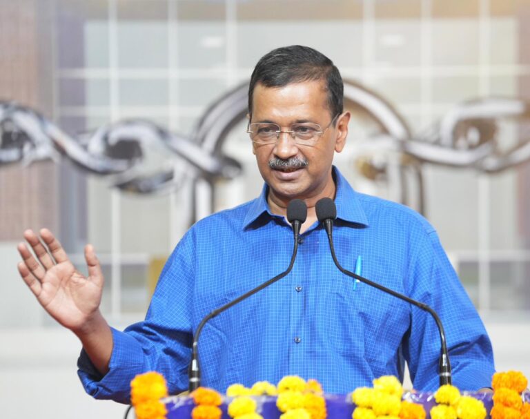 पंजाब बना देश का पहला राज्य जिसने शुरू की फेसलेस आरटीओ सेवाएं, केजरीवाल और भगवंत मान ने लुधियाना आरटीओ ऑफिस पर लगाया ताला