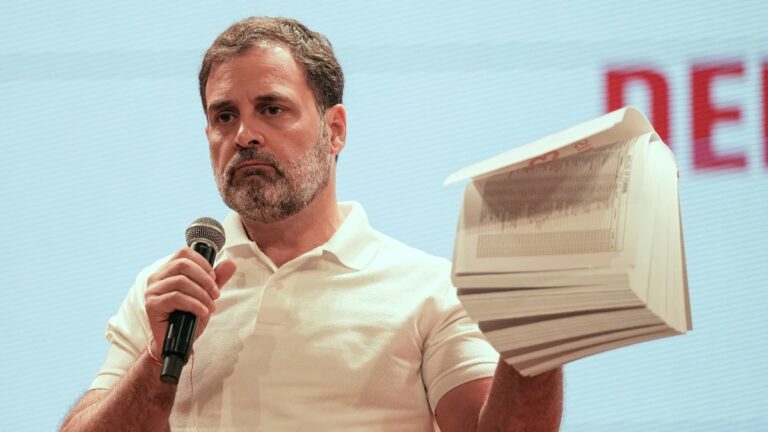 राहुल गांधी का नया आरोप हरियाणा में ‘वोट चोरी’, बिहार चुनाव से पहले उठाया चुनाव आयोग पर सवाल “जानें क्या-क्या लगाए गएआरोप”