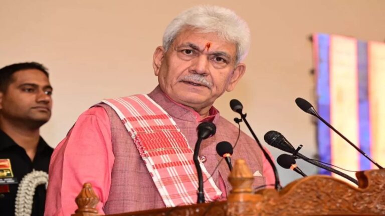 उपराज्यपाल मनोज सिन्हा का संविधान दिवस संदेश, जम्मू-कश्मीर में भेदभाव और आतंकवाद को खत्म कर नागरिकों के जीवन में सुधार लाना हमारी प्राथमिकता