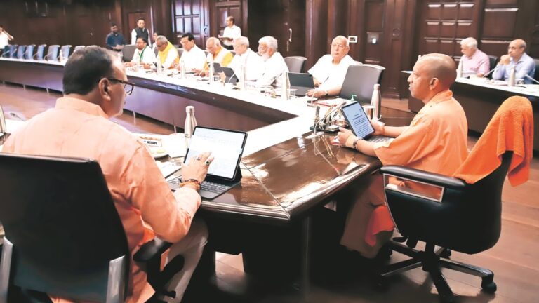 योगी कैबिनेट की बड़ी बैठक, 21 में से 20 प्रस्ताव पास, यूपी में विकास को मिली नई रफ्तार