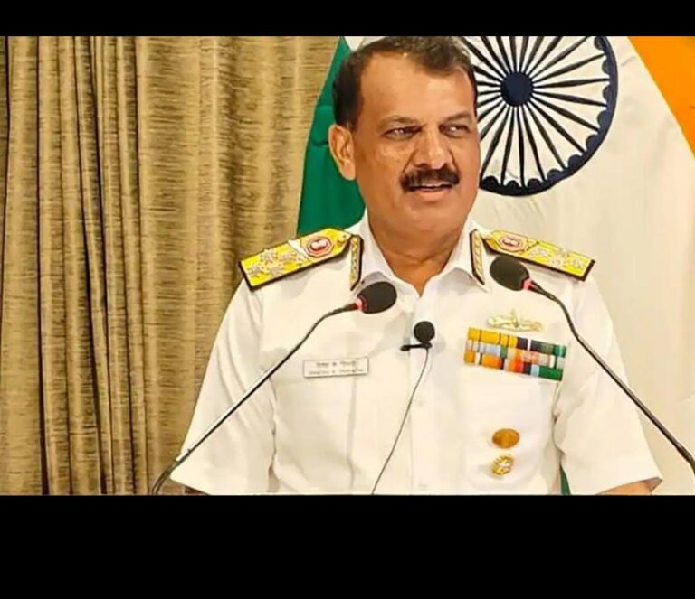 ऑपरेशन सिंदूर में भारत की आक्रामक रणनीति से पाकिस्तान पीछे हटने को मजबूर , नौसेना प्रमुख दिनेश के. त्रिपाठी का बड़ा खुलासा