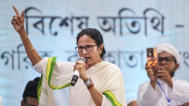 ममता बनर्जी ने संसद में भाजपा को कटघरे में खड़ा किया, वंदे मातरम बहस में नेताजी और टैगोर पर उठाए सवाल