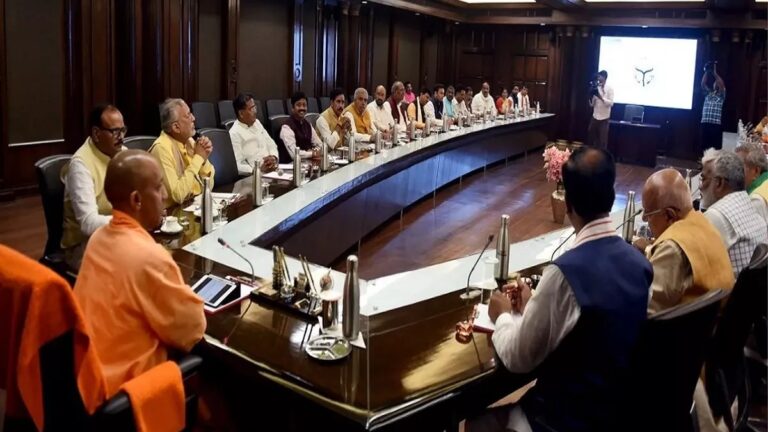 योगी कैबिनेट में बड़े बदलाव की तैयारी, 2027 से पहले PDA समीकरण साधेगी BJP