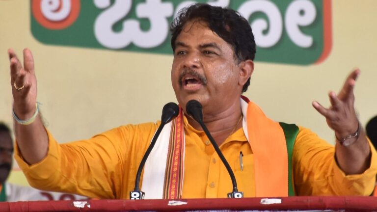 ईवीएम पर जनता का भरोसा, कर्नाटक सर्वे ने कांग्रेस नेताओं के सवालों को किया खारिज