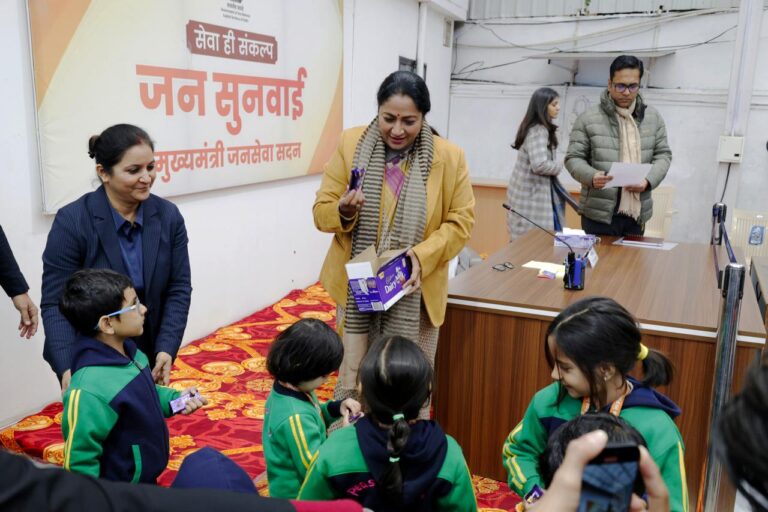Chief Minister’s Jan Sunwai: CM Smt. Rekha Gupta assures time-bound redressal of citizens’ issues