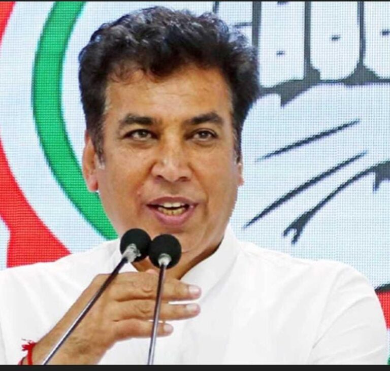 देवेन्द्र यादव ने दिल्ली के अस्पतालों में एंटी रेबीज वैक्सीन की कमी पर सरकार को घेरा