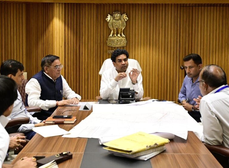 उत्तर-पूर्वी दिल्ली के विकास को लेकर मंत्री कपिल मिश्रा की अहम बैठक