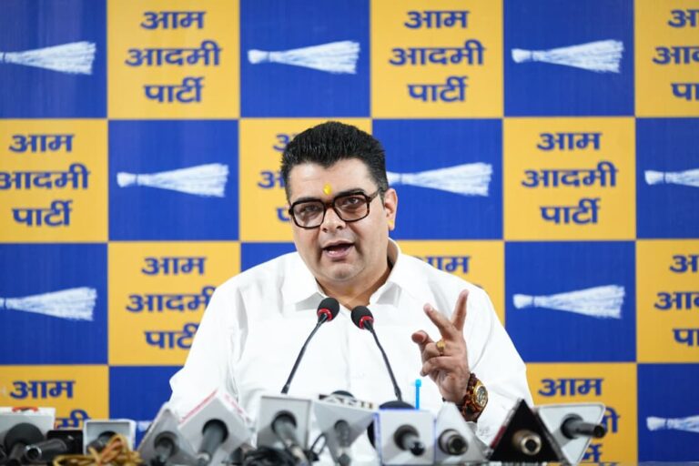मृत कर्मचारी के ट्रांसफर आदेश पर एमसीडी को घेरा, अंकुश नारंग ने उठाए गंभीर सवाल