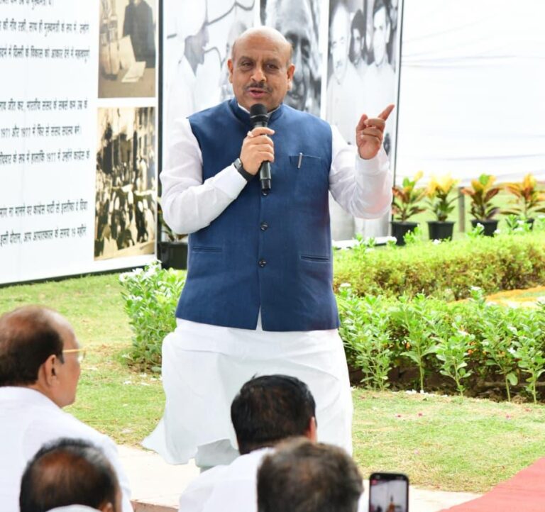 चौधरी ब्रह्म प्रकाश के योगदान के बिना आधुनिक दिल्ली की कहानी अधूरी, दिल्ली विधानसभा ने 108वीं जयंती पर दी श्रद्धांजलि