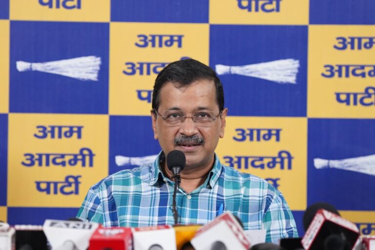 पेट्रोल-डीजल के दाम घटाकर जनता को राहत दे सरकार – अरविंद केजरीवाल