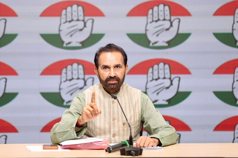 ‘समुद्र मंथन’ योजना को लेकर कांग्रेस का केंद्र सरकार पर हमला, अडानी को फायदा पहुंचाने का लगाया आरोप
