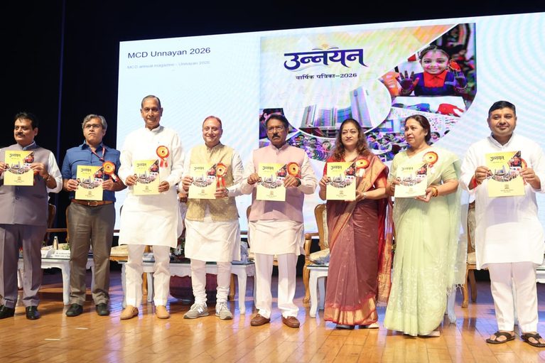शिक्षक दिवस पर निगम शिक्षकों का सम्मान, हर्ष मल्होत्रा और प्रवेश वाही ने शिक्षकों की भूमिका को बताया देश के भविष्य की नींव