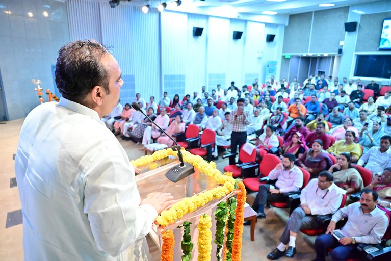H1N1 और डेंगू को लेकर दिल्ली सरकार की बड़ी तैयारी, डॉ. पंकज कुमार सिंह ने जन-प्रतिनिधियों से कहा- हर घर तक पहुंचाएं जागरूकता का संदेश