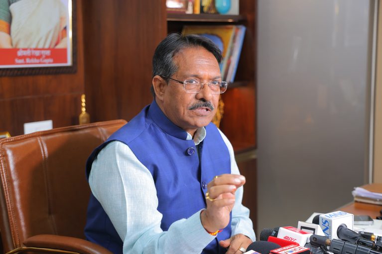 हर्ष मल्होत्रा का कांग्रेस और AAP पर हमला, बोले- लोकतंत्र बचाने और अराजकता हटाने के लिए भाजपा की पदयात्रा